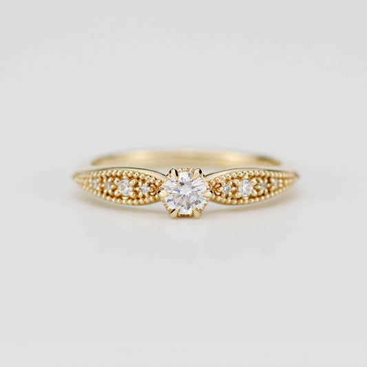 Milgrain tapered Solo Heirloom Ring | 18k gold and natural diamonds
