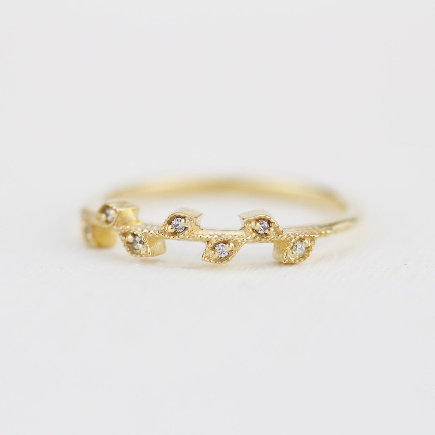 18k gold Leaf Wedding Band with Diamonds, Filigree Details, Nature-Inspired Ring, Unique Bridal Jewelry |R 375WD