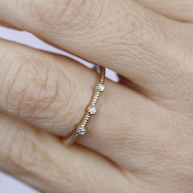 Three stones wedding band simple | Filigree wedding band - NOOI JEWELRY