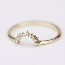 Load image into Gallery viewer, engagement ring, cluster ring, minimal ring, white diamonds, wedding ring diamonds, white topaz ring, oval engagement ring, delicate ring - NOOI JEWELRY