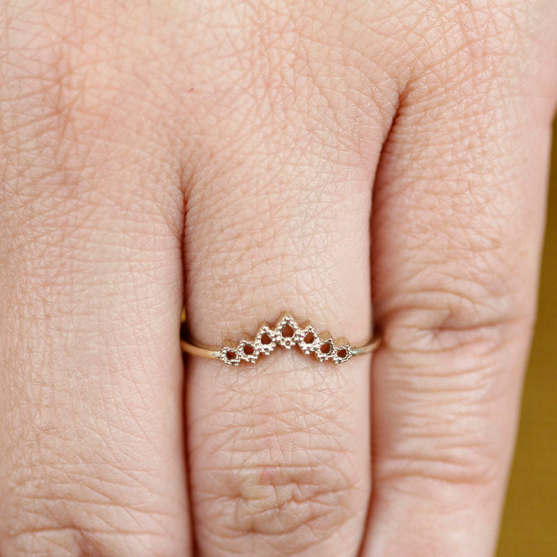 Wedding Band, Curved Wedding Band, Curved Band, Gold Wedding Band, Crown Wedding Ring, Gold Curved Band, Wedding Ring Set, laces Band - NOOI JEWELRY