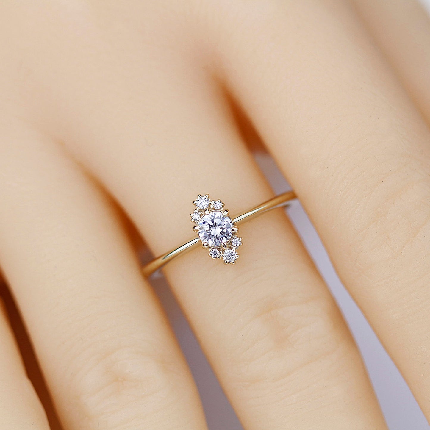 Diamond cluster engagement ring unique - NOOI JEWELRY