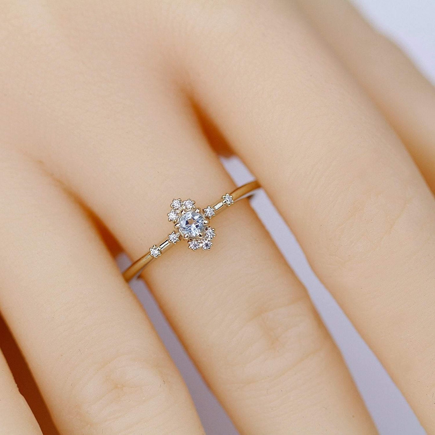 aquamarine engagement ring with diamonds,18k yellow gold - NOOI JEWELRY