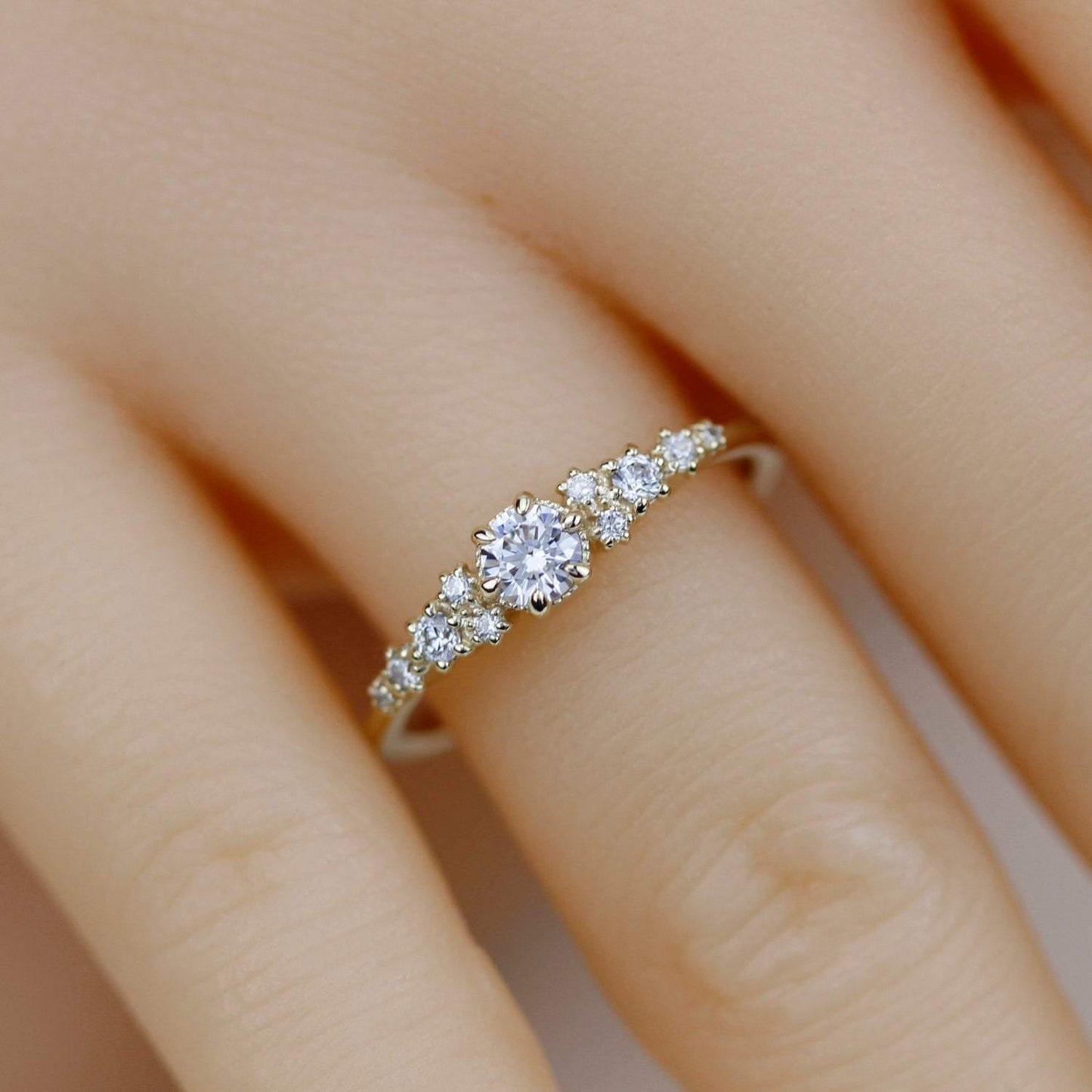 cluster engagement ring round diamonds | Simple engagement ring - NOOI JEWELRY