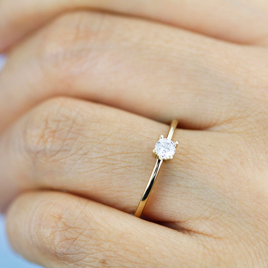 Solitaire engagement ring simple | 18k gold - 0.25 carat diamond - NOOI JEWELRY