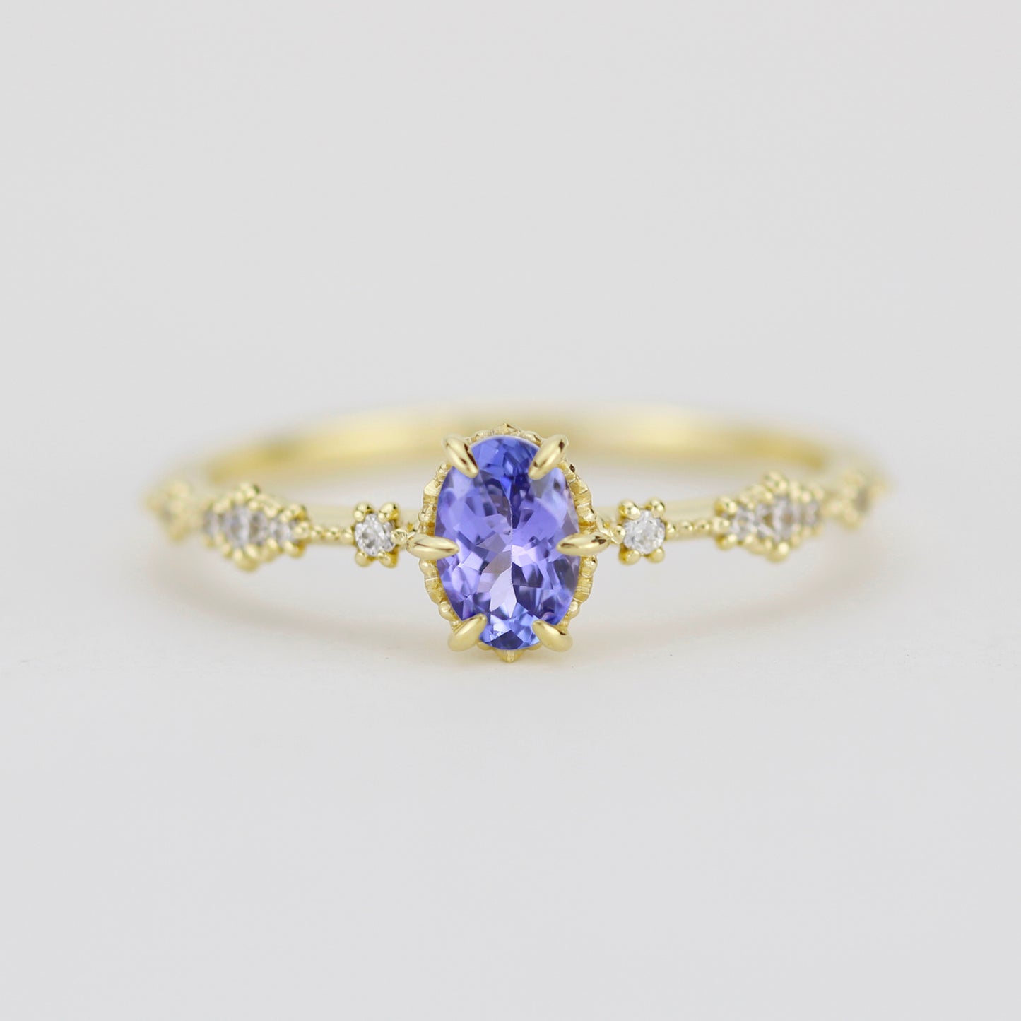 0.5 Ct Oval Tanzanite Vintage Lace Diamond Engagement Ring 18K Gold