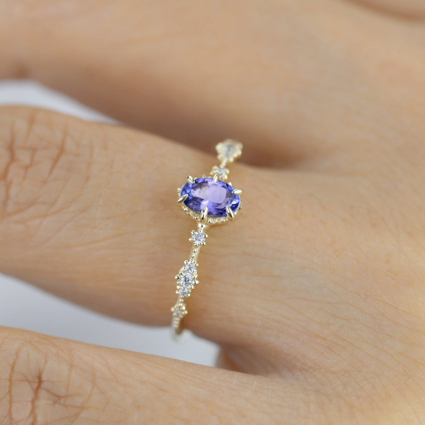 0.5 Ct Oval Tanzanite Vintage Lace Diamond Engagement Ring 18K Gold
