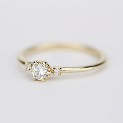 18 Karat Gold Dreistein Vintage-Kronen-Diamantring | 0,2 Karat Naturdiamant Verlobungsring