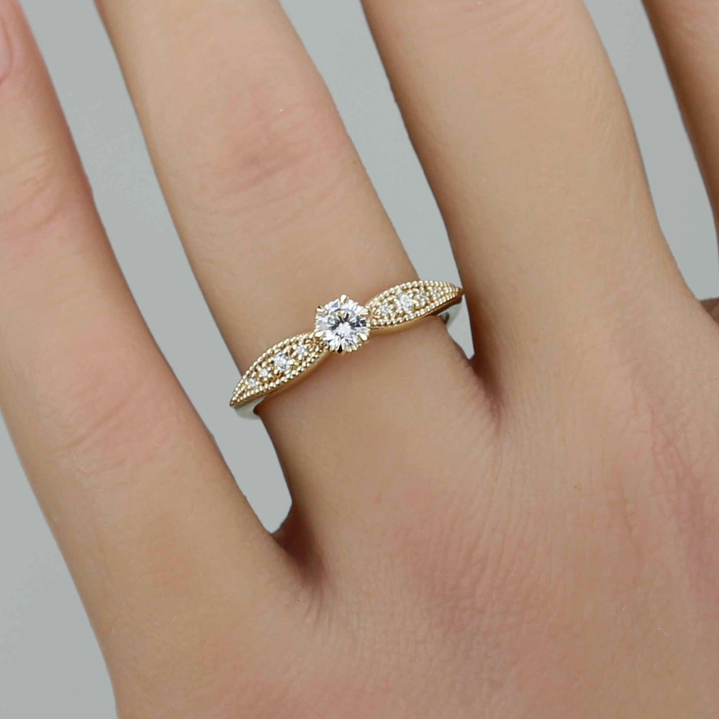 Milgrain tapered Solo Heirloom Ring | 18k gold and natural diamonds