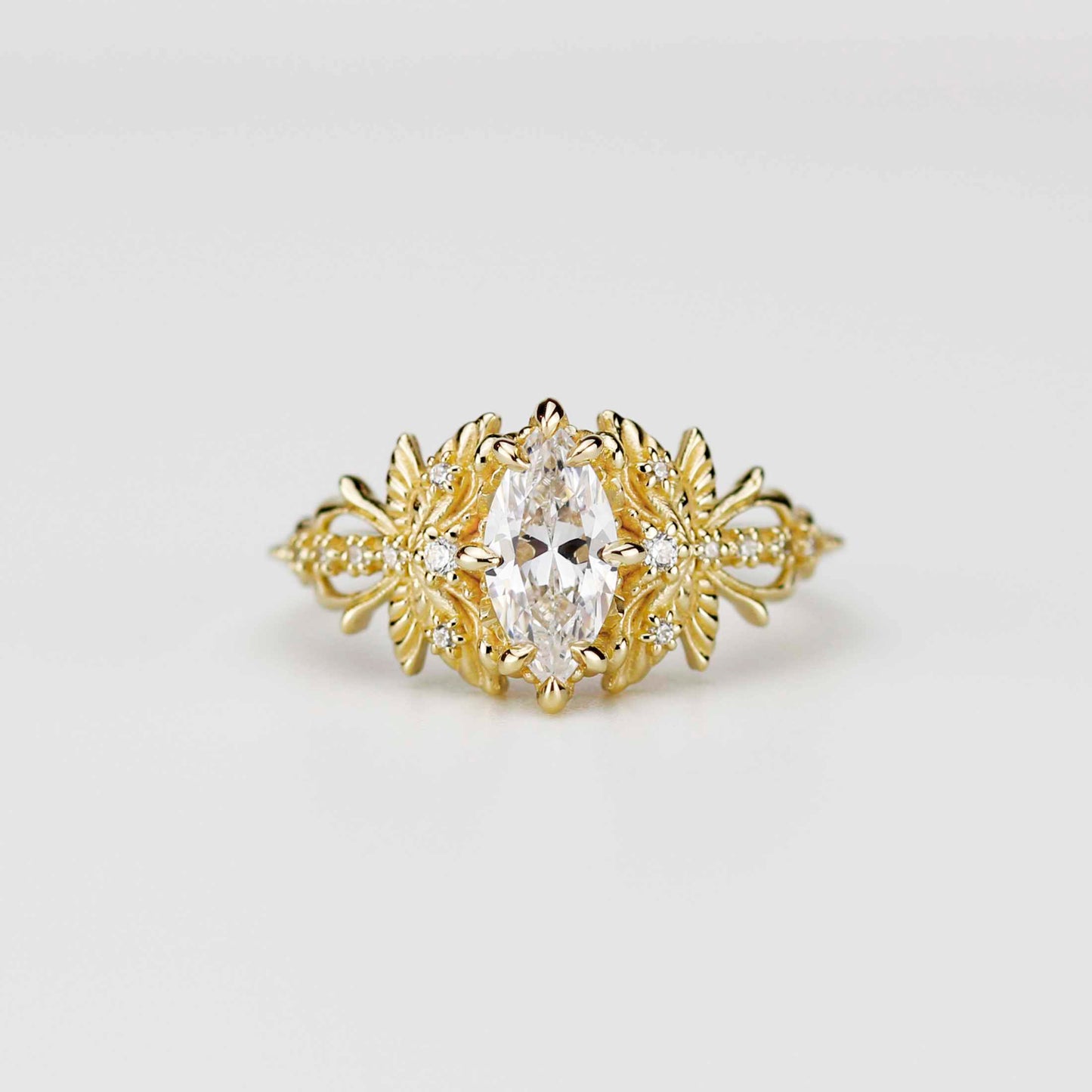Dragonfly 18k Gold Engagement Ring, Certified 10x5mm Marquise Moissanit