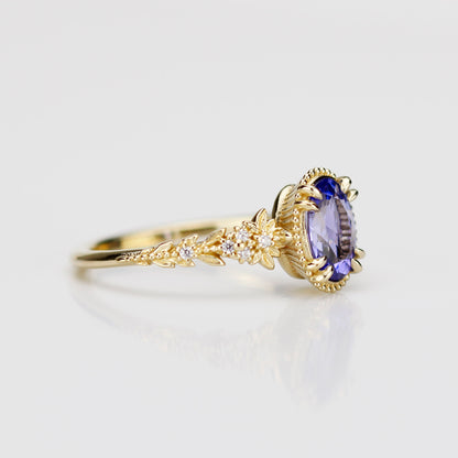 Anthea 18k Gold Ring with Natural Tanzanite and White Diamonds