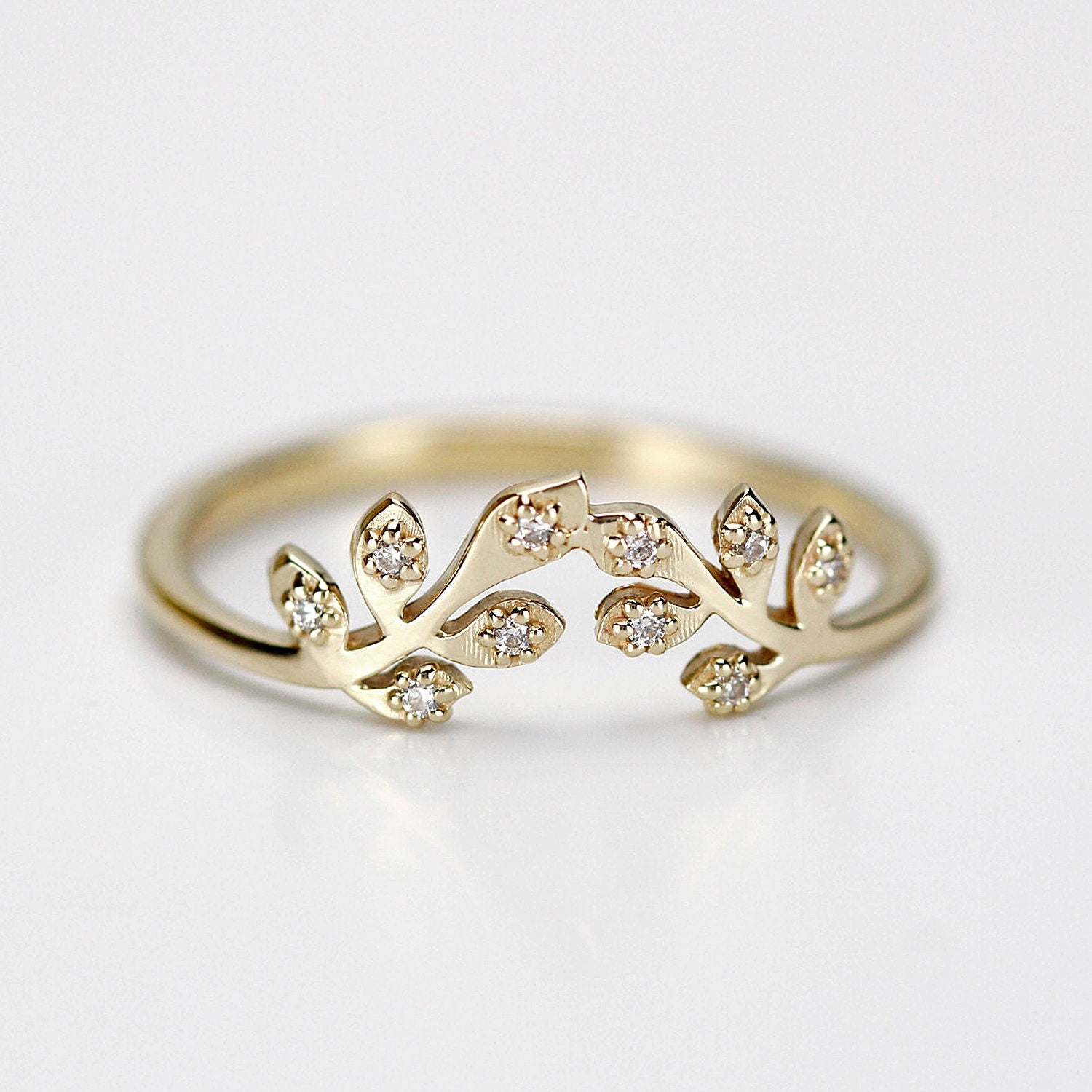 Dainty leaf ring, Leaf ring, small leaves wedding band, organic wedding band, leaf twig ring, twig ring, gold vine ring