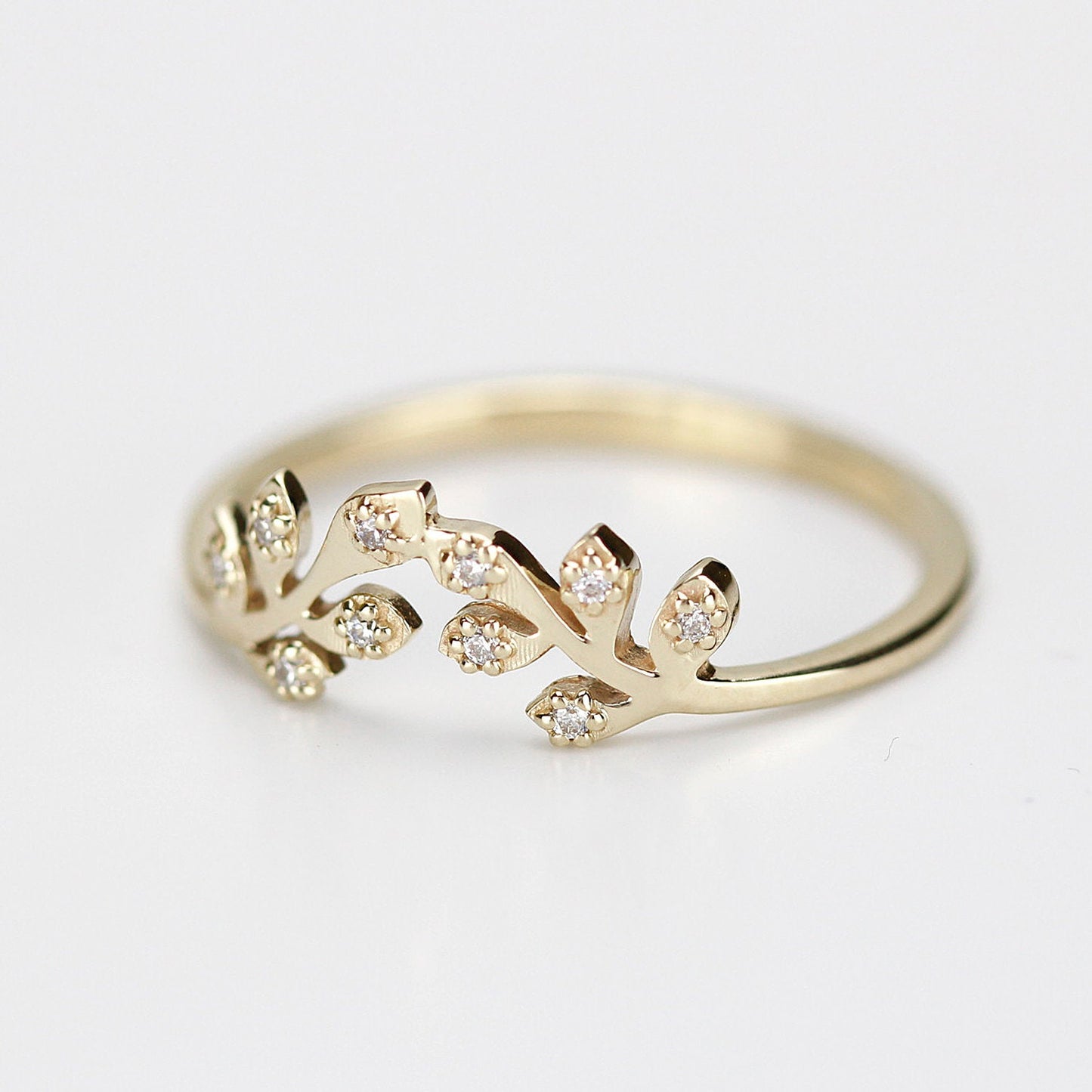 Dainty leaf ring, Leaf ring, small leaves wedding band, organic wedding band, leaf twig ring, twig ring, gold vine ring