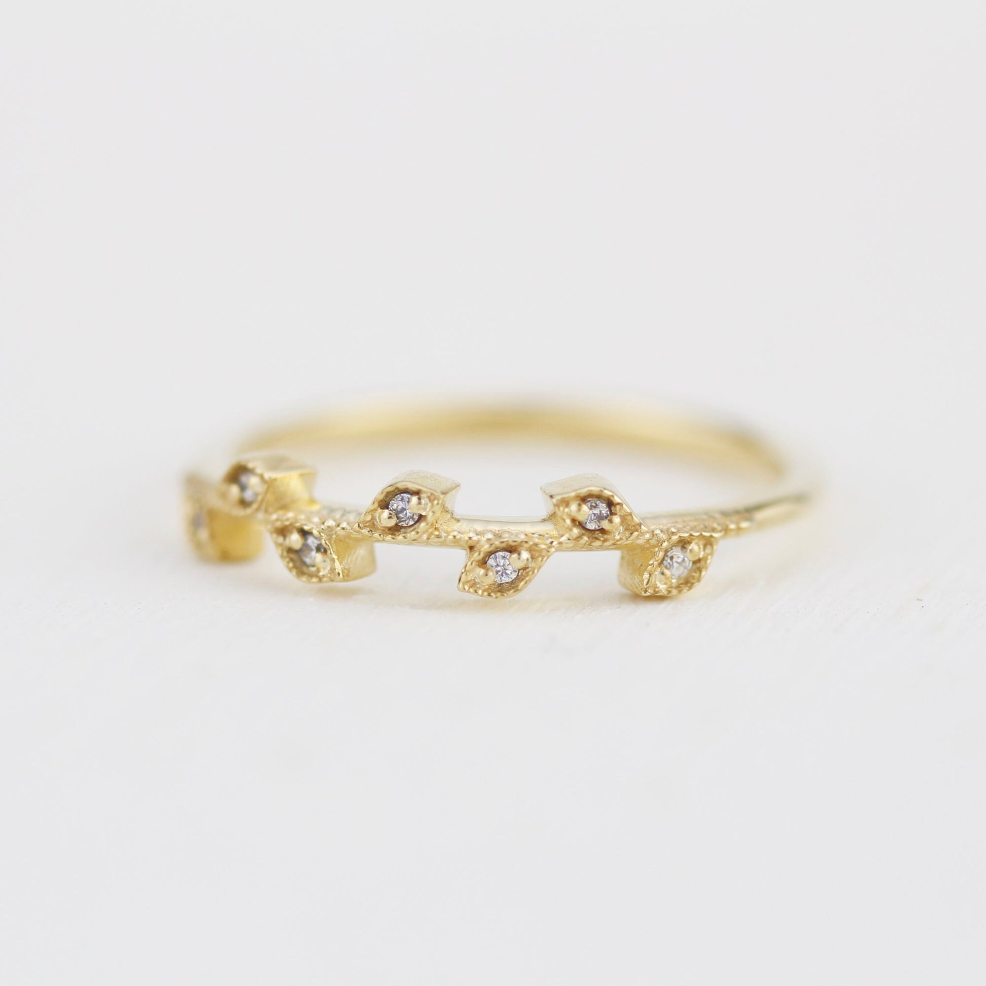 18k gold Leaf Wedding Band with Diamonds, Filigree Details, Nature-Inspired Ring, Unique Bridal Jewelry |R 375WD