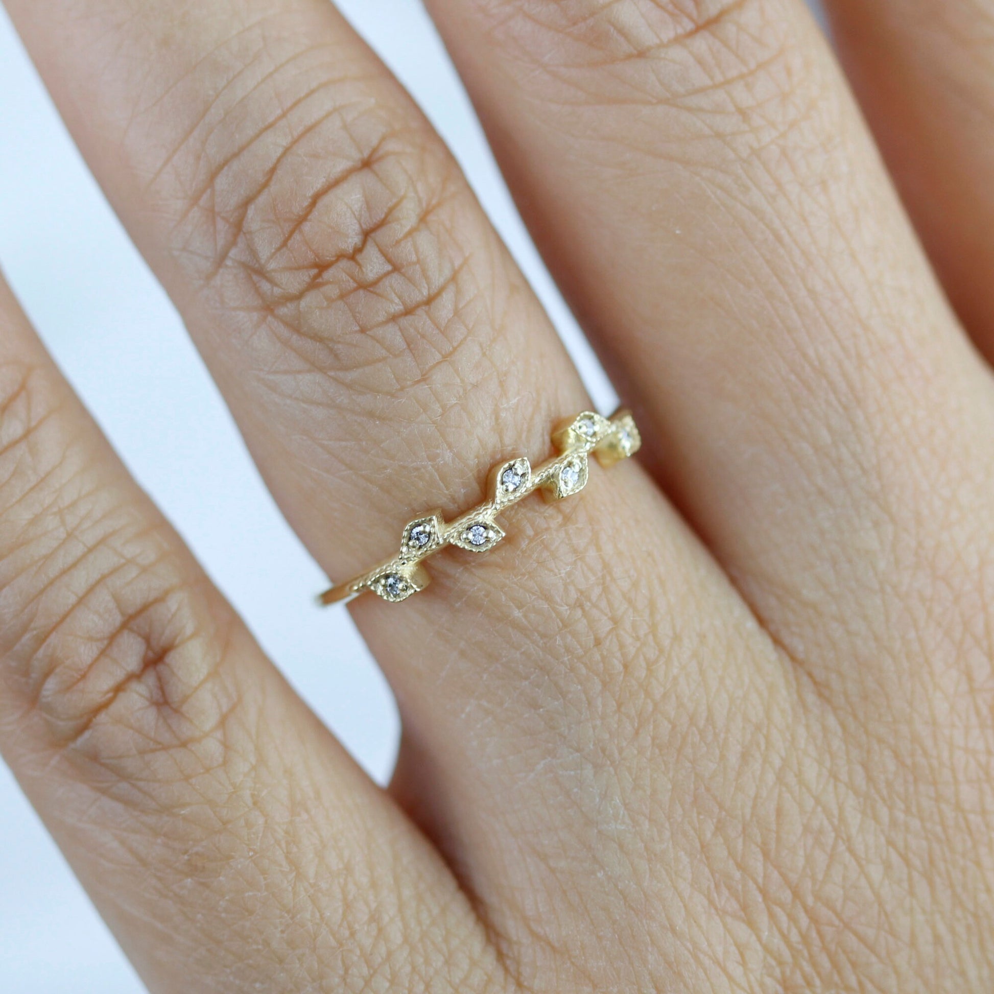18k gold Leaf Wedding Band with Diamonds, Filigree Details, Nature-Inspired Ring, Unique Bridal Jewelry |R 375WD