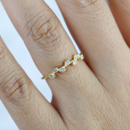 18k gold Leaf Wedding Band with Diamonds, Filigree Details, Nature-Inspired Ring, Unique Bridal Jewelry |R 375WD