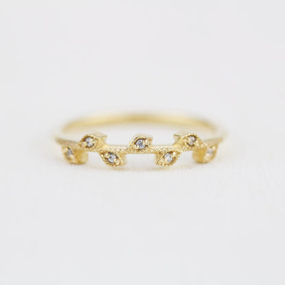 18k gold Leaf Wedding Band with Diamonds, Filigree Details, Nature-Inspired Ring, Unique Bridal Jewelry |R 375WD