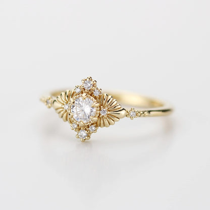 VINTAGE White DIAMOND RING With Art Deco Leaf Perfect Gift For Anniversary Or Engagement – Antique 18k Yellow Solid Gold Gemstone Ring