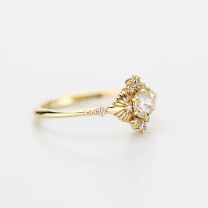 VINTAGE White DIAMOND RING With Art Deco Leaf Perfect Gift For Anniversary Or Engagement – Antique 18k Yellow Solid Gold Gemstone Ring