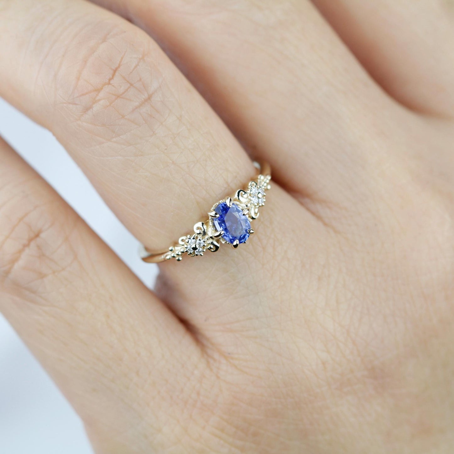 Oval blue sapphire and diamond engagement ring, vintage style engagement ring 18k gold