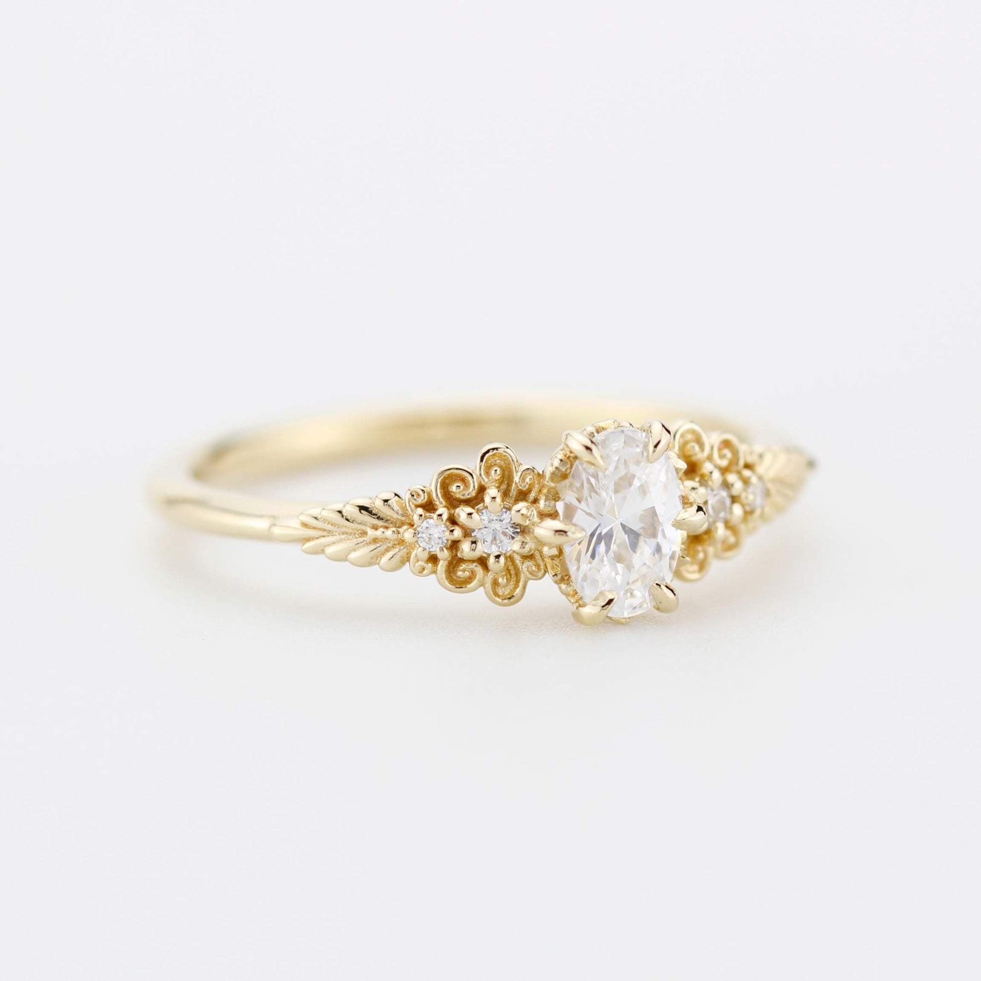 Vintage-Inspired 18K Gold Moissanite Engagement Ring | 6x4mm Oval Certificated Moissanite | Nature-Inspired Leaf Band | Handmade Ring