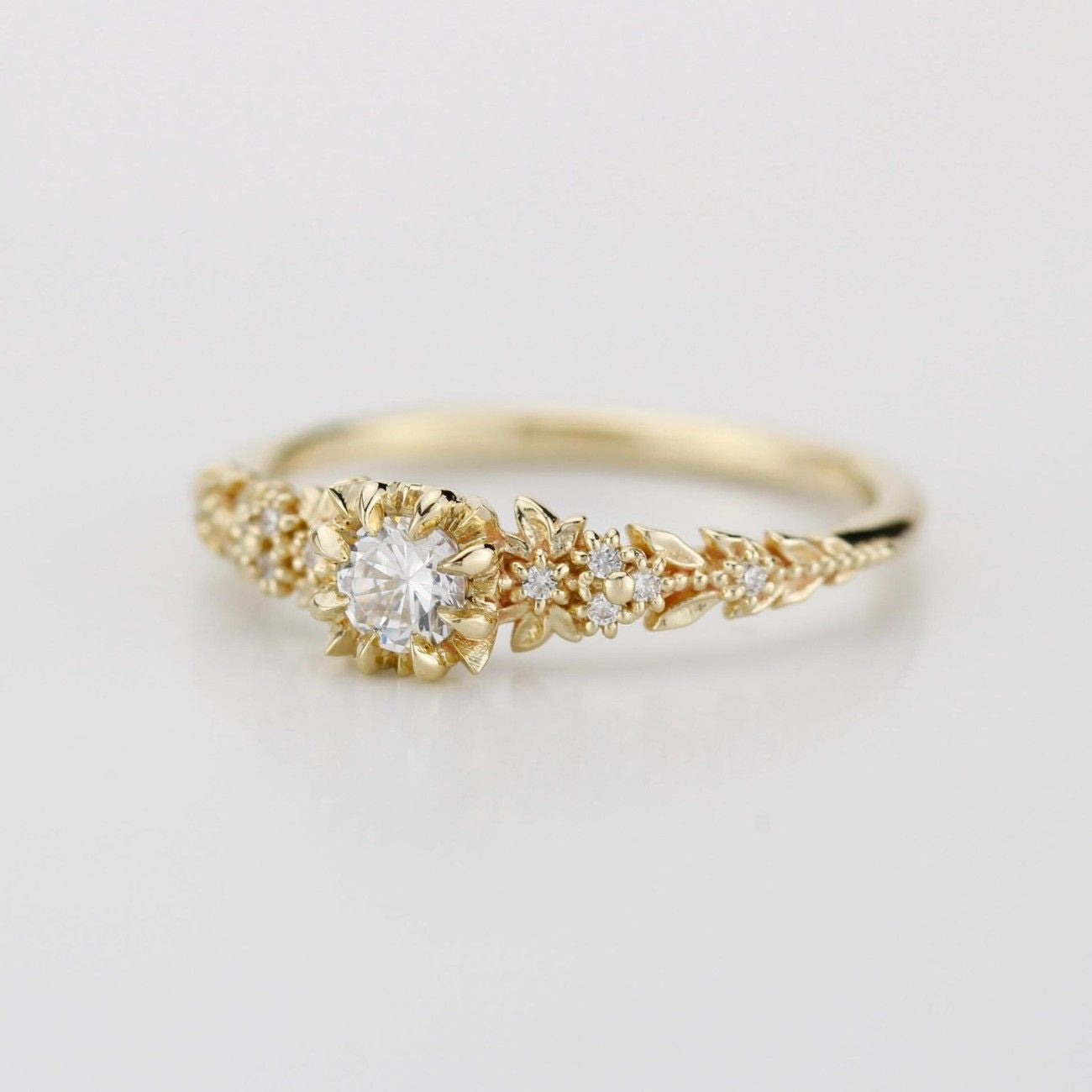 Awen Ring - 18k Gold Floral Engagement Ring (0.25ct)