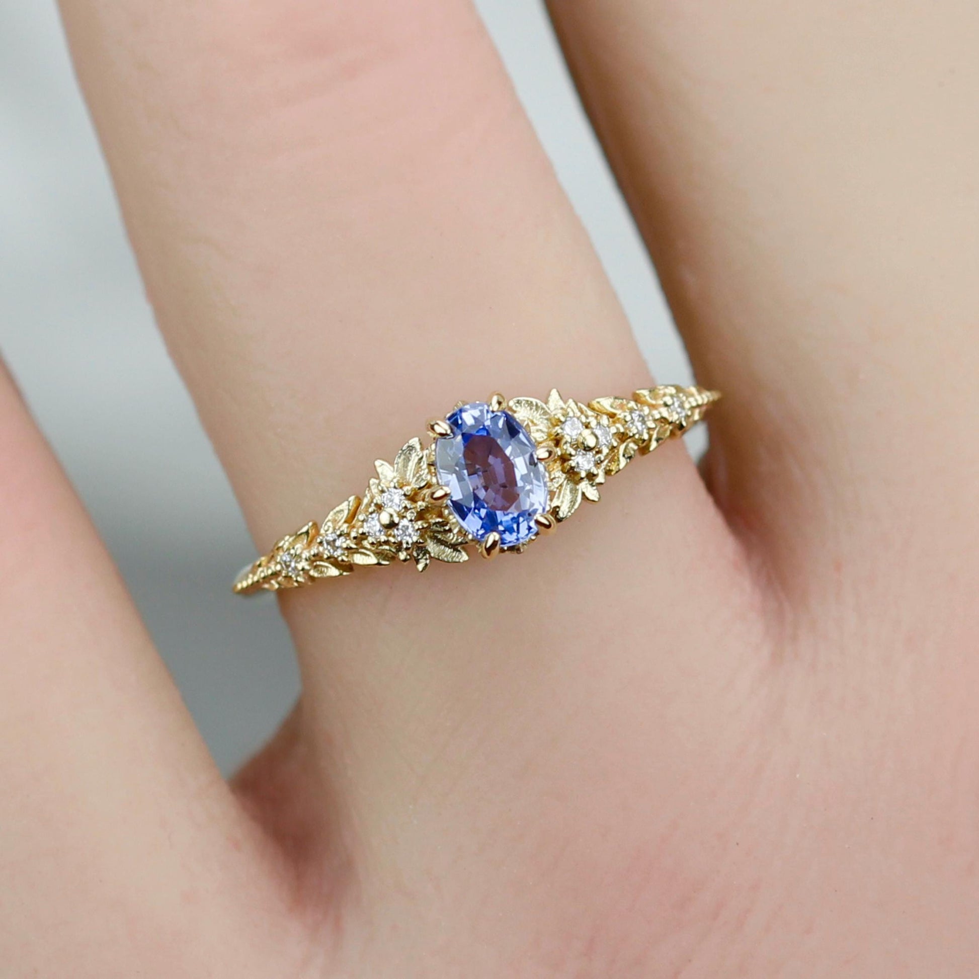 Light Blue Sapphire Engagement Ring, Handmade 18k Gold with Diamond Leaf Band, Oval Sapphire 6-Claw Setting, Nature-Inspired Ring