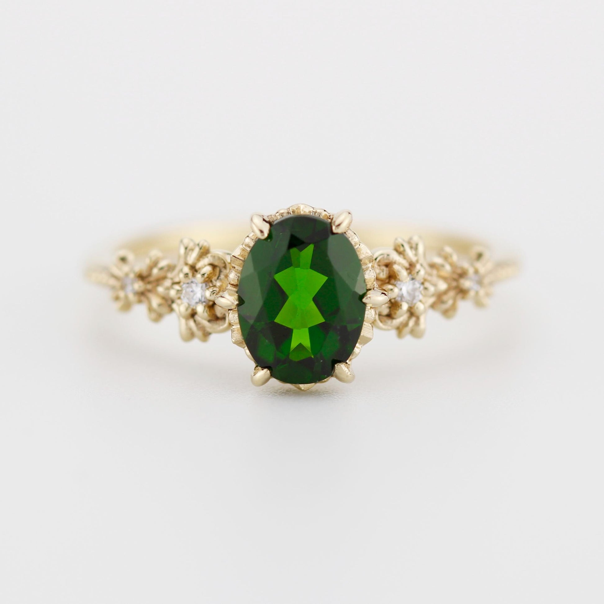 Vintage Floral Engagement Ring – Natural Chrome Diopside Oval Gem with Diamonds – 18K Solid Gold Handmade Ring