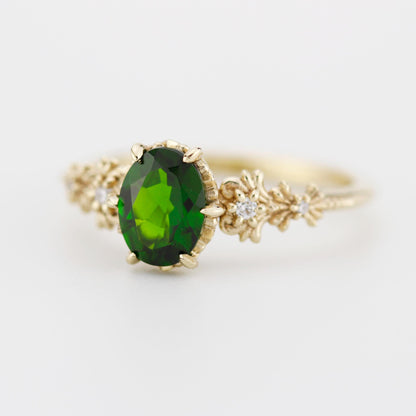 Vintage Floral Engagement Ring – Natural Chrome Diopside Oval Gem with Diamonds – 18K Solid Gold Handmade Ring