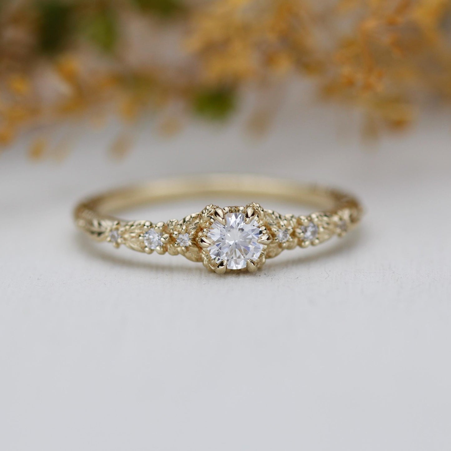 Vintage-Inspired 18K Gold Engagement Ring with round Natural Diamond, Leaf Detail, and Nature-Inspired Design, Unique Wedding Ring