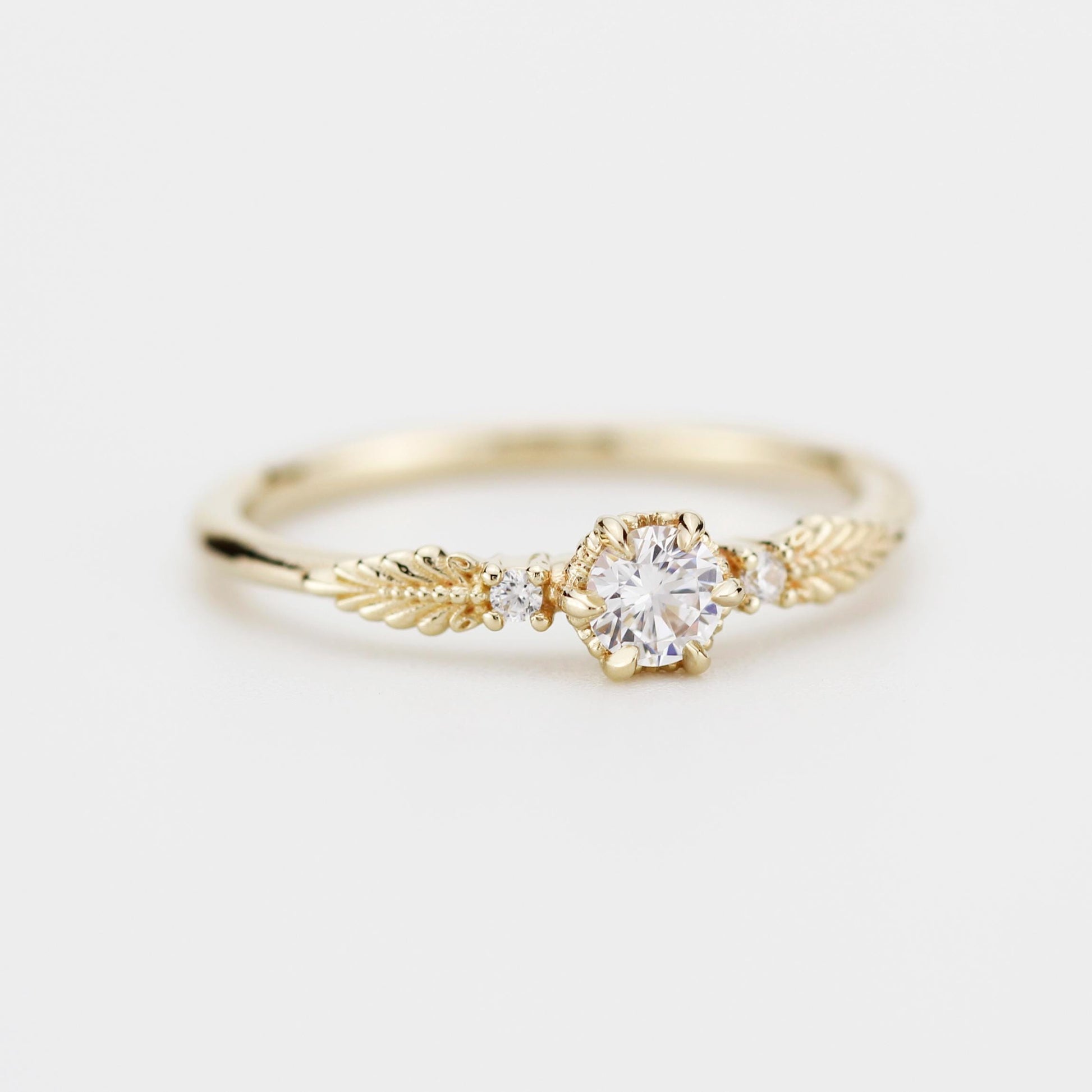Vintage Style Round Diamond Engagement Ring, Simple Three Stone Design in 18k Solid Gold with Natural Diamonds