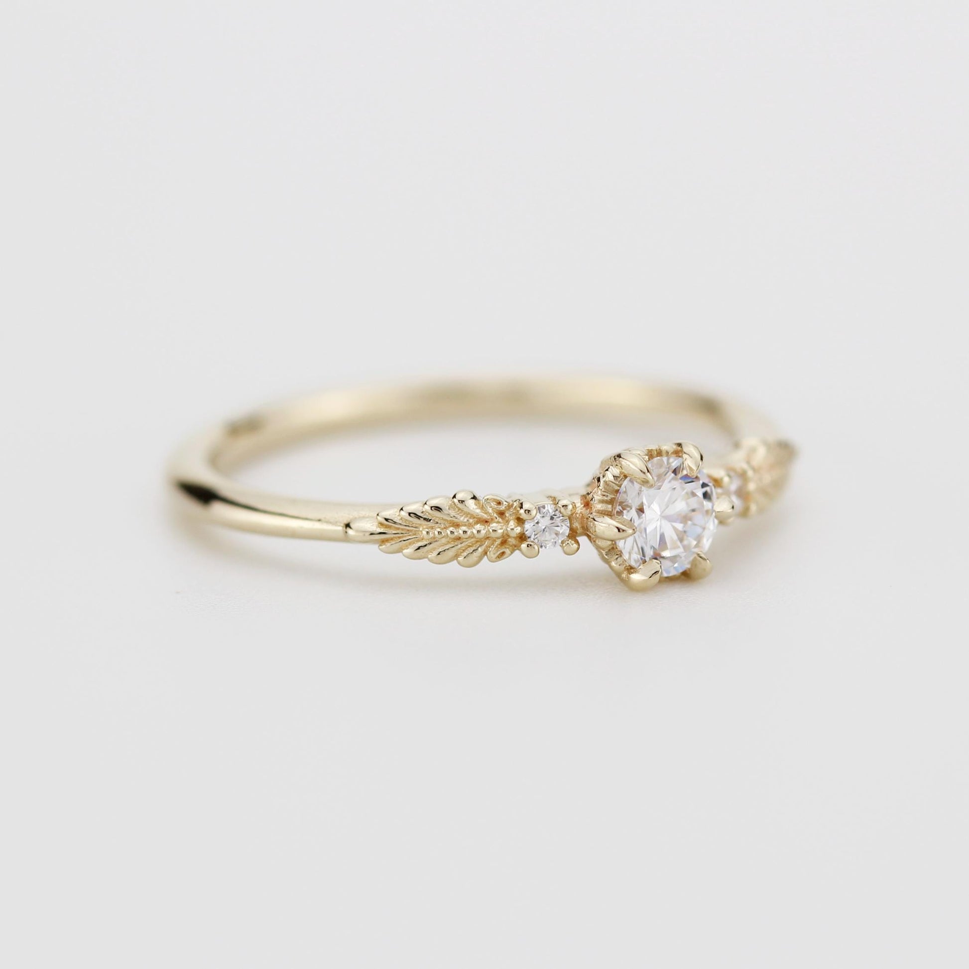 Vintage Style Round Diamond Engagement Ring, Simple Three Stone Design in 18k Solid Gold with Natural Diamonds