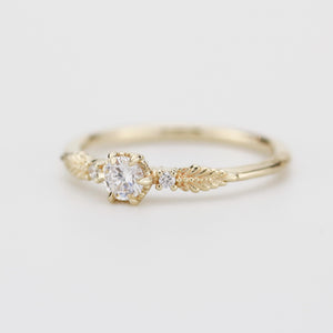Vintage Style Round Diamond Engagement Ring, Simple Three Stone Design in 18k Solid Gold with Natural Diamonds