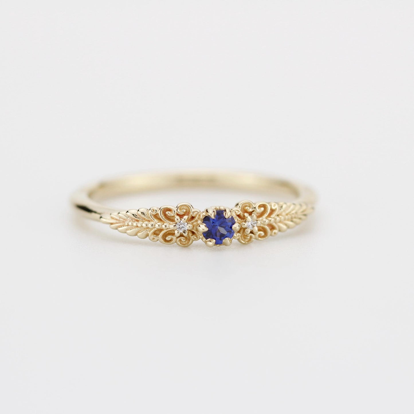 Vintage-Inspired Blue Sapphire and Diamond Ring in 18k solid Gold