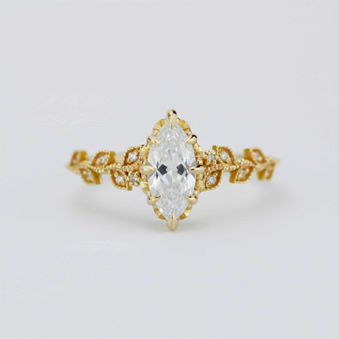 Zertifizierter Moissanit-Blattring (10 x 5 mm, Marquise-Schliff) | 18 Karat Gold und Diamanten