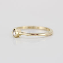 Load image into Gallery viewer, Round bezel set engagement ring | 3mm  bezel set engagement ring round R149 - NOOI JEWELRY