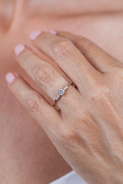 Round diamond engagement ring side stones thin band | Diamond rings modern simple - NOOI JEWELRY