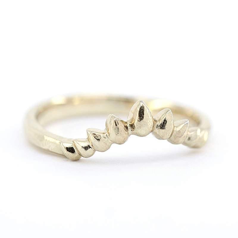 Crown Ring 18K Curved Wedding Band, Curved Wedding Band 18K Gold, Crown Wedding Ring, Gold Curved Band, Wedding Ring Set - NOOI JEWELRY