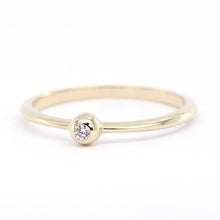 Load image into Gallery viewer, Round solitaire engagement ring with band simple - NOOI JEWELRY