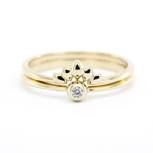 Load image into Gallery viewer, Wedding Set Rings, Curved Wedding Band, Wedding Set Ring, Crown Ring, Engagement Ring, Wedding Diamond Ring, Bridal Set, Nesting Rings - NOOI JEWELRY