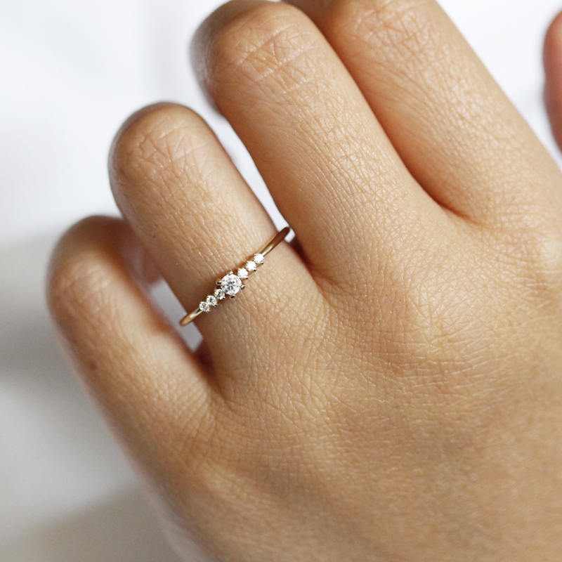 Round diamond engagement ring side stones | Diamond rings modern simple - NOOI JEWELRY