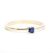Load image into Gallery viewer, Blue Sapphire Engagement Ring, Sapphire Ring, Sapphire  Engagement ring, Blue Sapphire Ring, Solitaire Sapphire Ring - NOOI JEWELRY