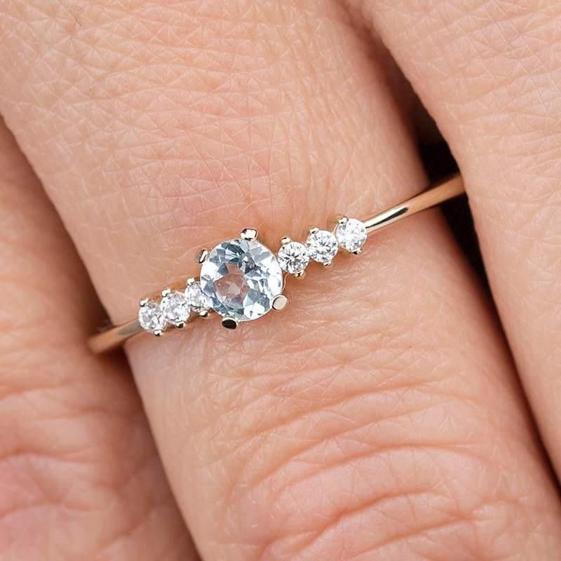 delicate aquamarine and diamonds ring, 18k gold - NOOI JEWELRY