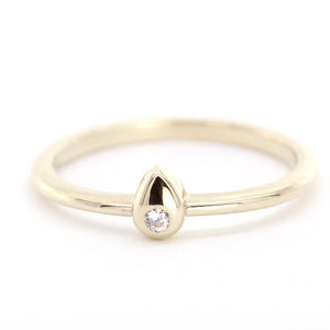 Tear drop shape engagement ring - NOOI JEWELRY