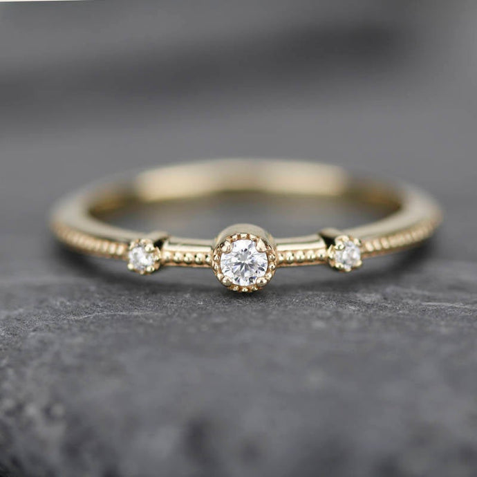 Three stones wedding band simple | Filigree wedding band - NOOI JEWELRY
