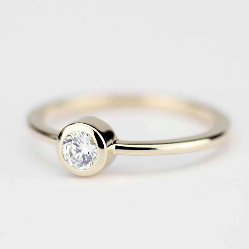 Solitaire engagement ring round simple | Bezel setting diamond engagement ring - NOOI JEWELRY