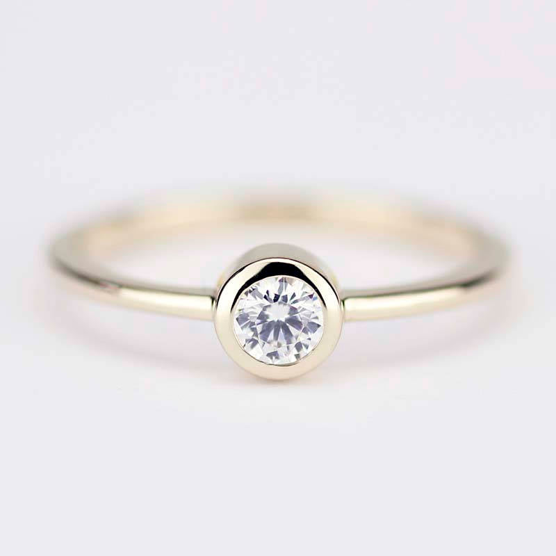 Solitaire engagement ring round simple | Bezel setting diamond engagement ring - NOOI JEWELRY