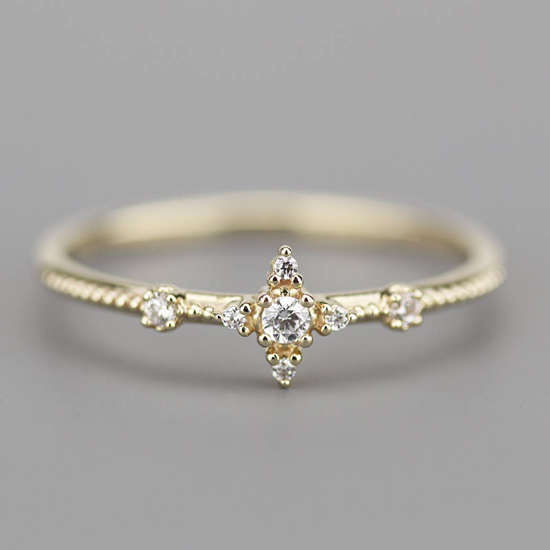 Diamond cluster engagement ring | Delicate engagement ring - NOOI JEWELRY