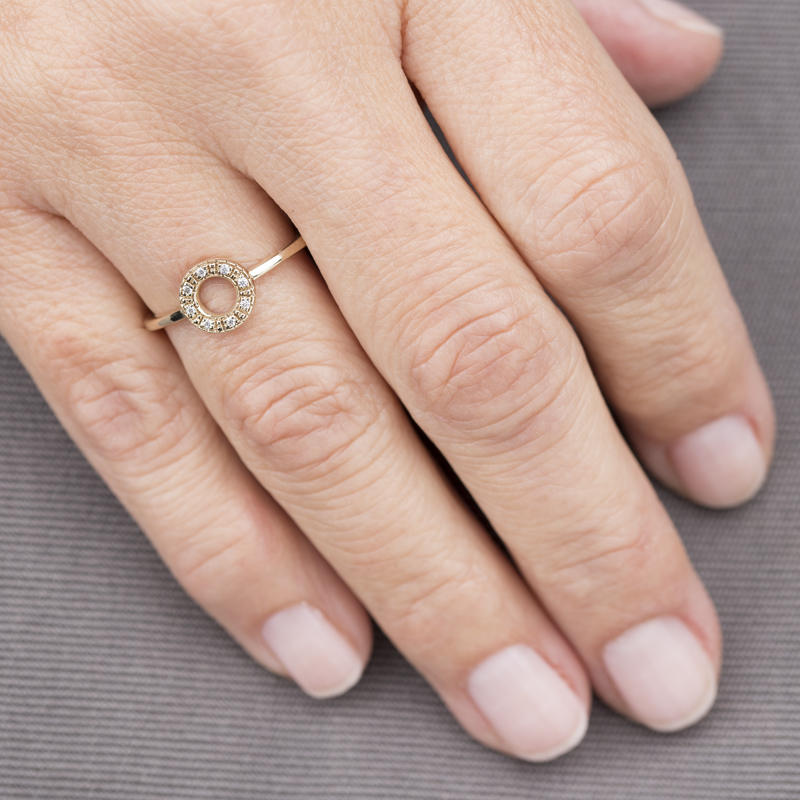 Open circle diamond ring - NOOI JEWELRY