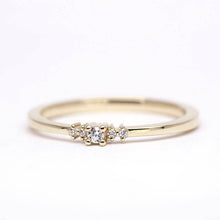 Load image into Gallery viewer, Diamond ring engagement simple classy | Small diamond cluster engagement ring - NOOI JEWELRY
